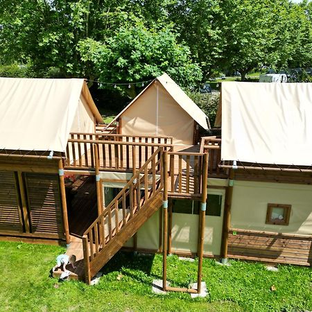 Camping De Thoissey *** Bagian luar foto