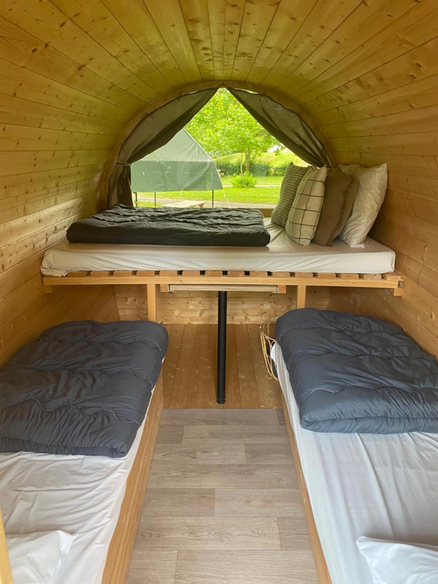 Camping De Thoissey *** Bagian luar foto