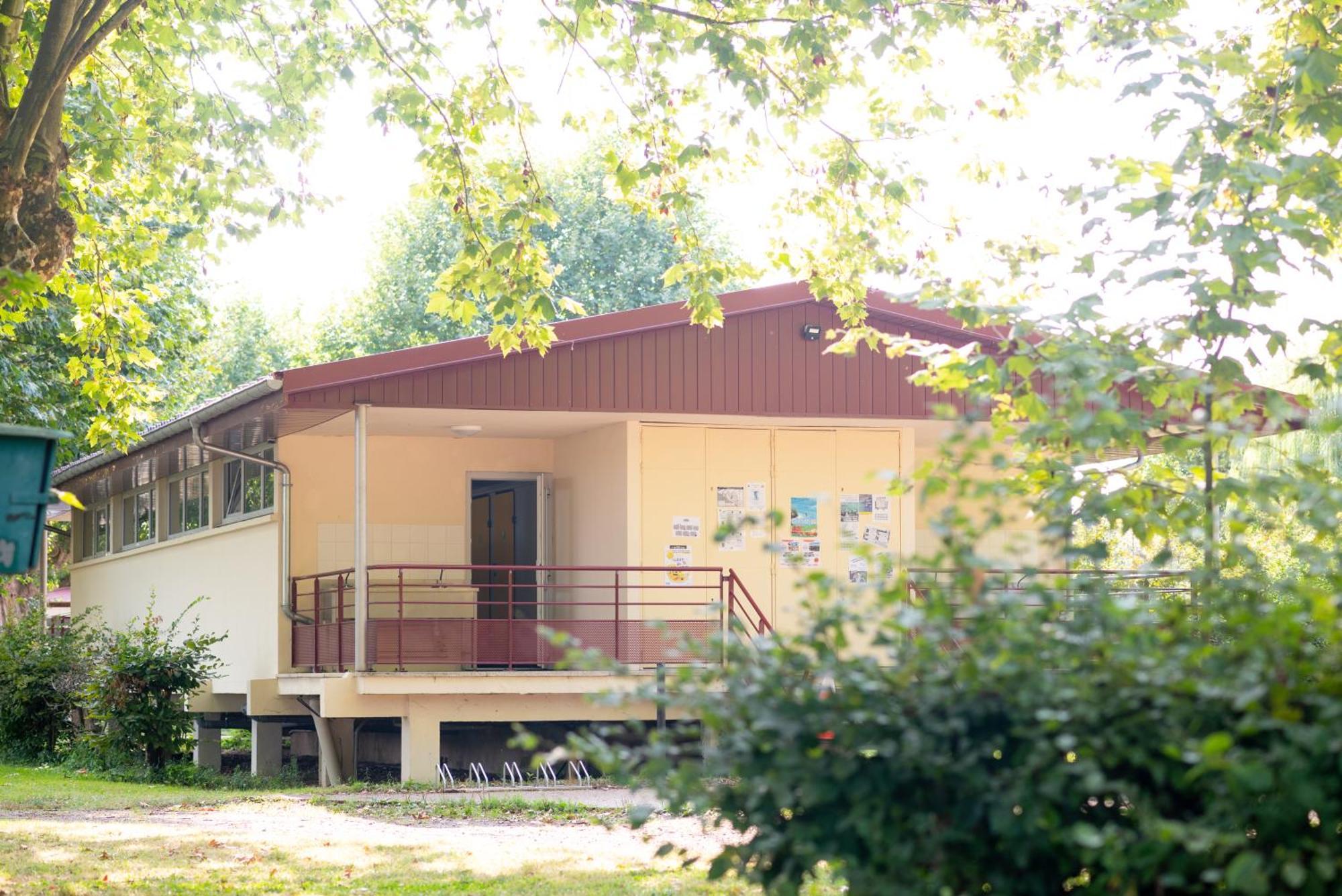 Camping De Thoissey *** Bagian luar foto