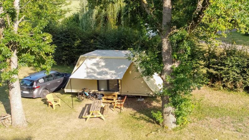 Camping De Thoissey *** Bagian luar foto