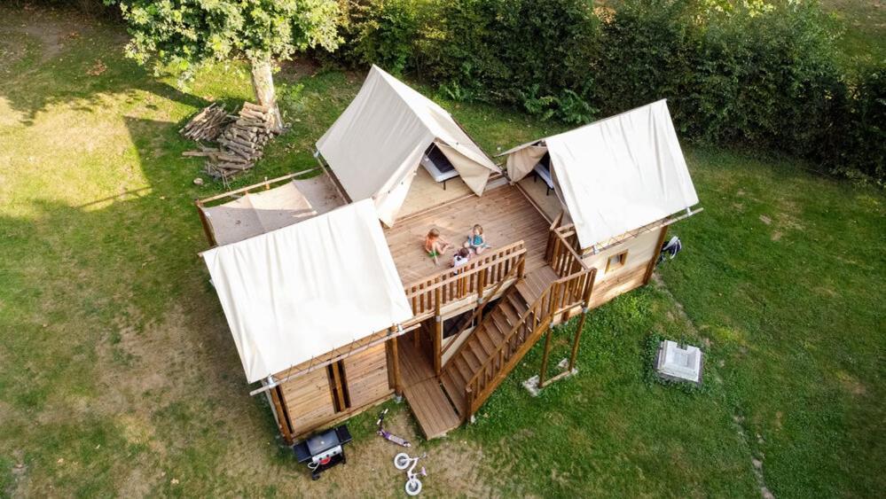 Camping De Thoissey *** Bagian luar foto