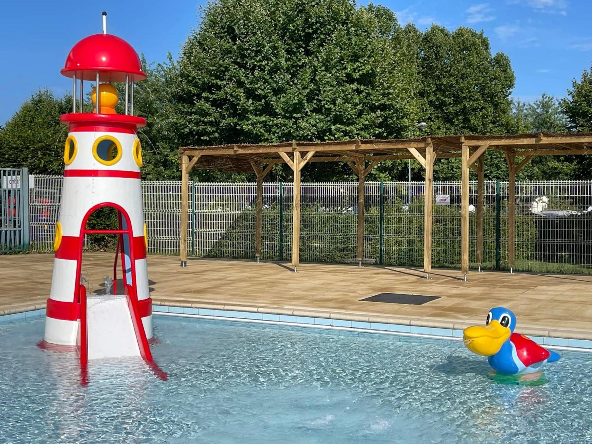 Camping De Thoissey *** Bagian luar foto